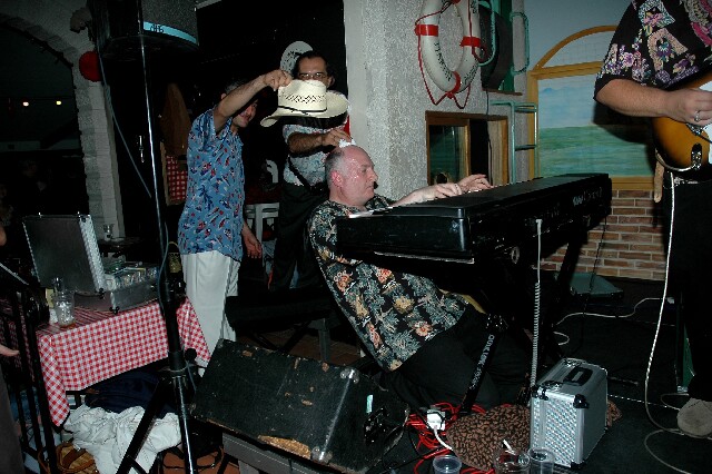 min 2006 06 11 guinguette mp 280